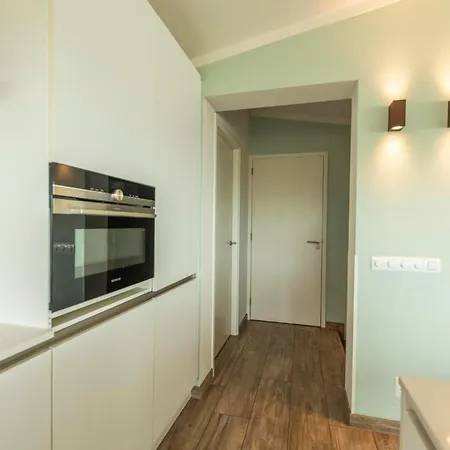 77 - Beachfront | Directly On The With Views Over The Water