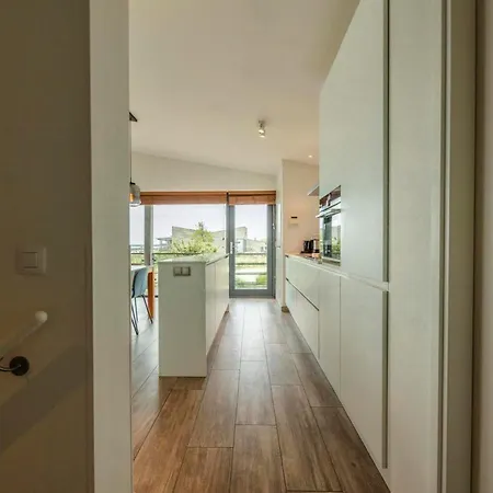 77 - Beachfront | Directly On The With Views Over The Water * Ouddorp